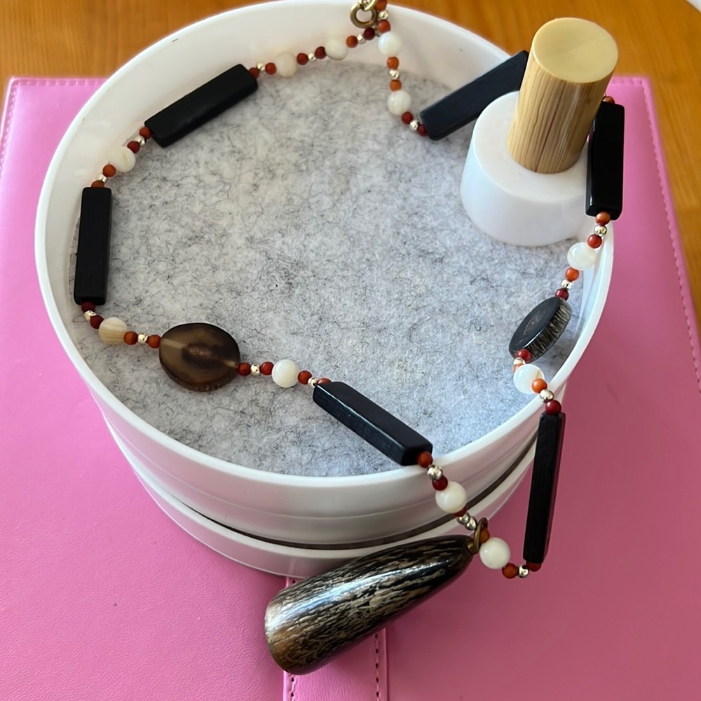 Horn and bead necklace excellent condition unique rare piece